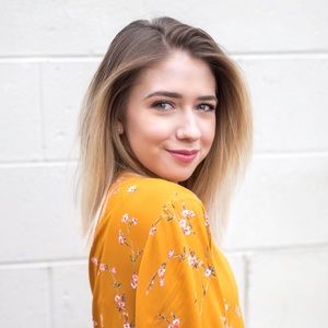 Meet your Posher, Ashlie